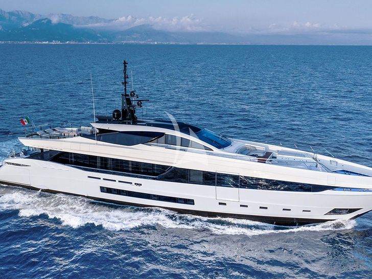 MANGUSTA GRANSPORT 45 - cruising MANGUSTA GRANSPORT 45 - cruising