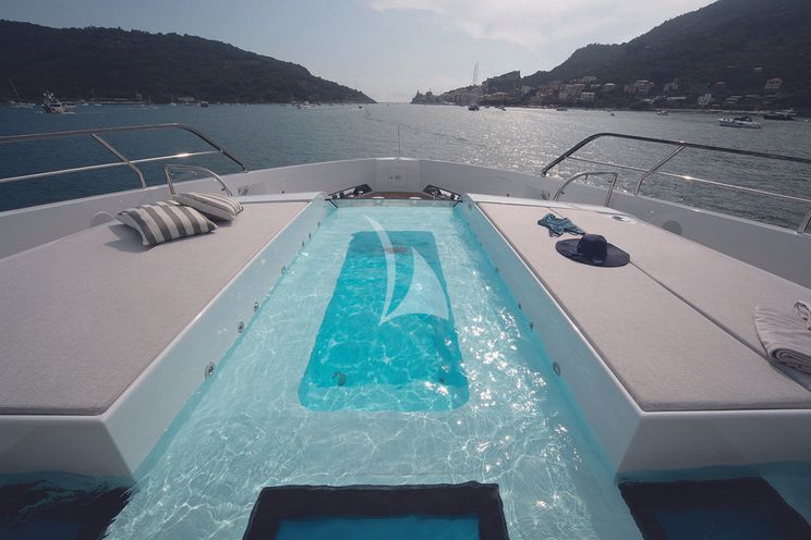 Charter Yacht MANGUSTA GRANSPORT 45 - 5 Cabins - Cannes - Monaco - St. Tropez - French Rivera - South of France