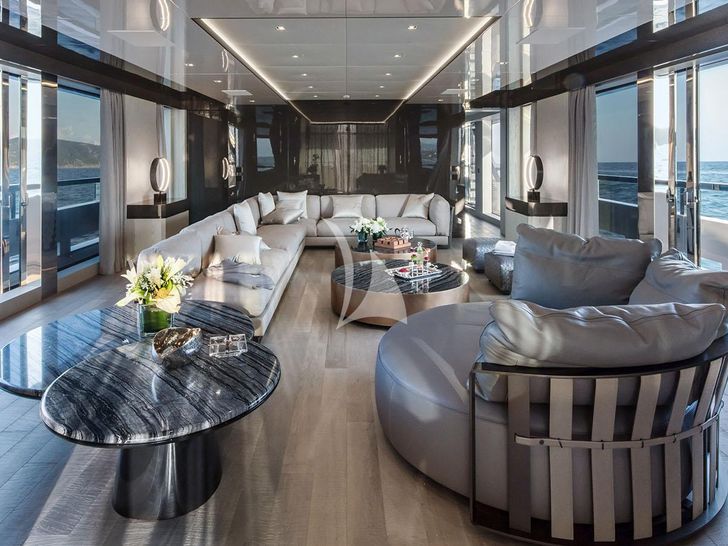 MANGUSTA GRANSPORT 45 - main saloon MANGUSTA GRANSPORT 45 - main saloon