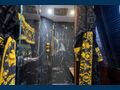 MANU V Leopard Arno 34m master cabin shower