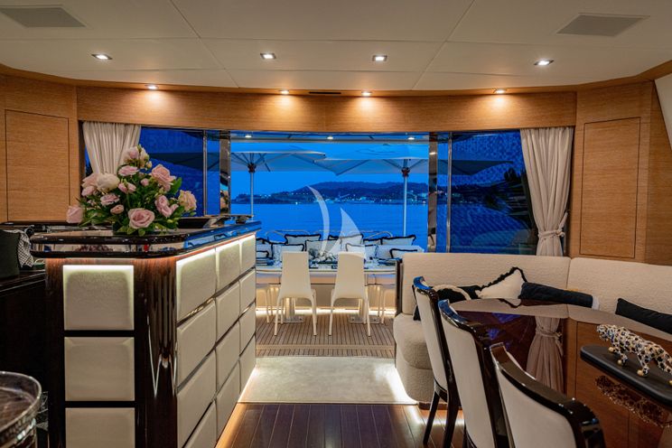 Charter Yacht MANU V - Leopard(Arno)34m - 5 Cabins - Naples - Capri - Positano - La Spezia - Amalfi Coast - Italy