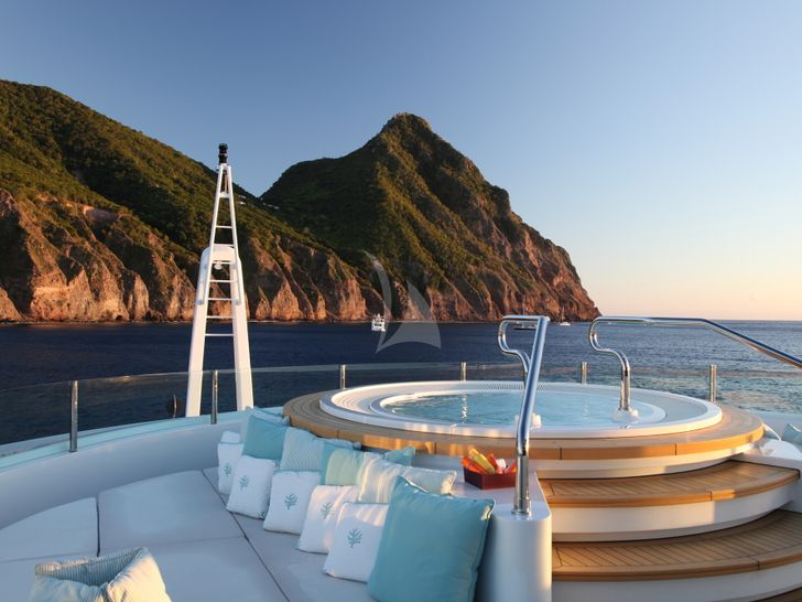 MARAYA Jacuzzi Sunpads MARAYA Jacuzzi Sunpads