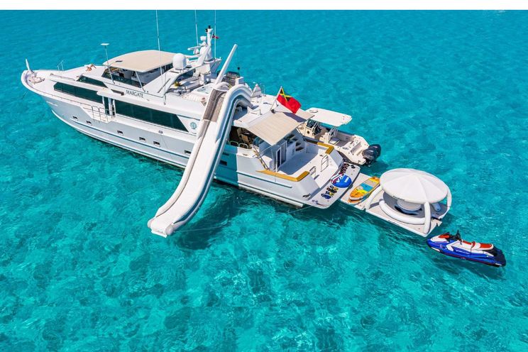 Charter Yacht MARGATE - Broward 111 - 4 Cabins - Nassau - Exumas - Bahamas