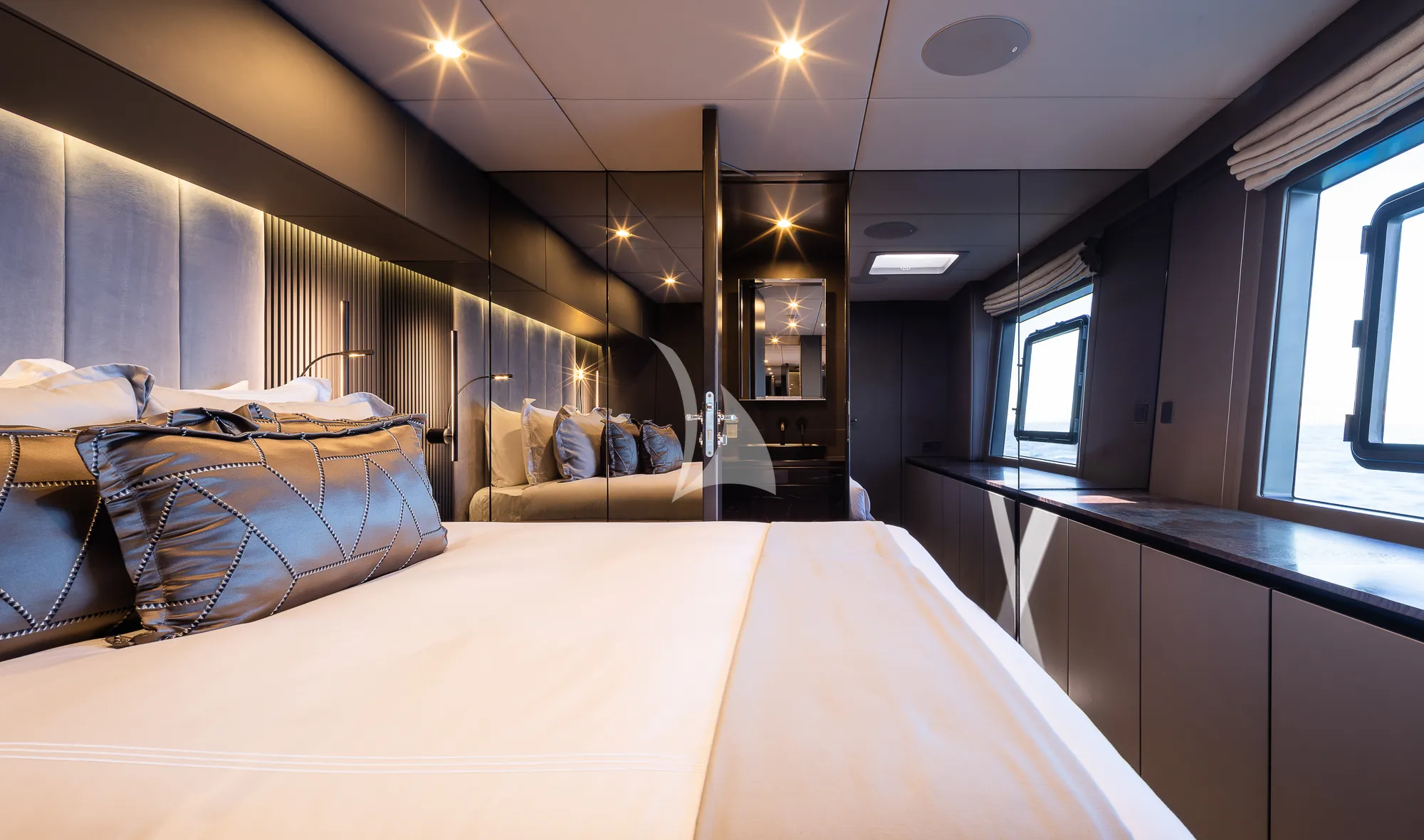 MARIE JOSEPH Sunreef 80 Eco - VIP cabin 1 bed