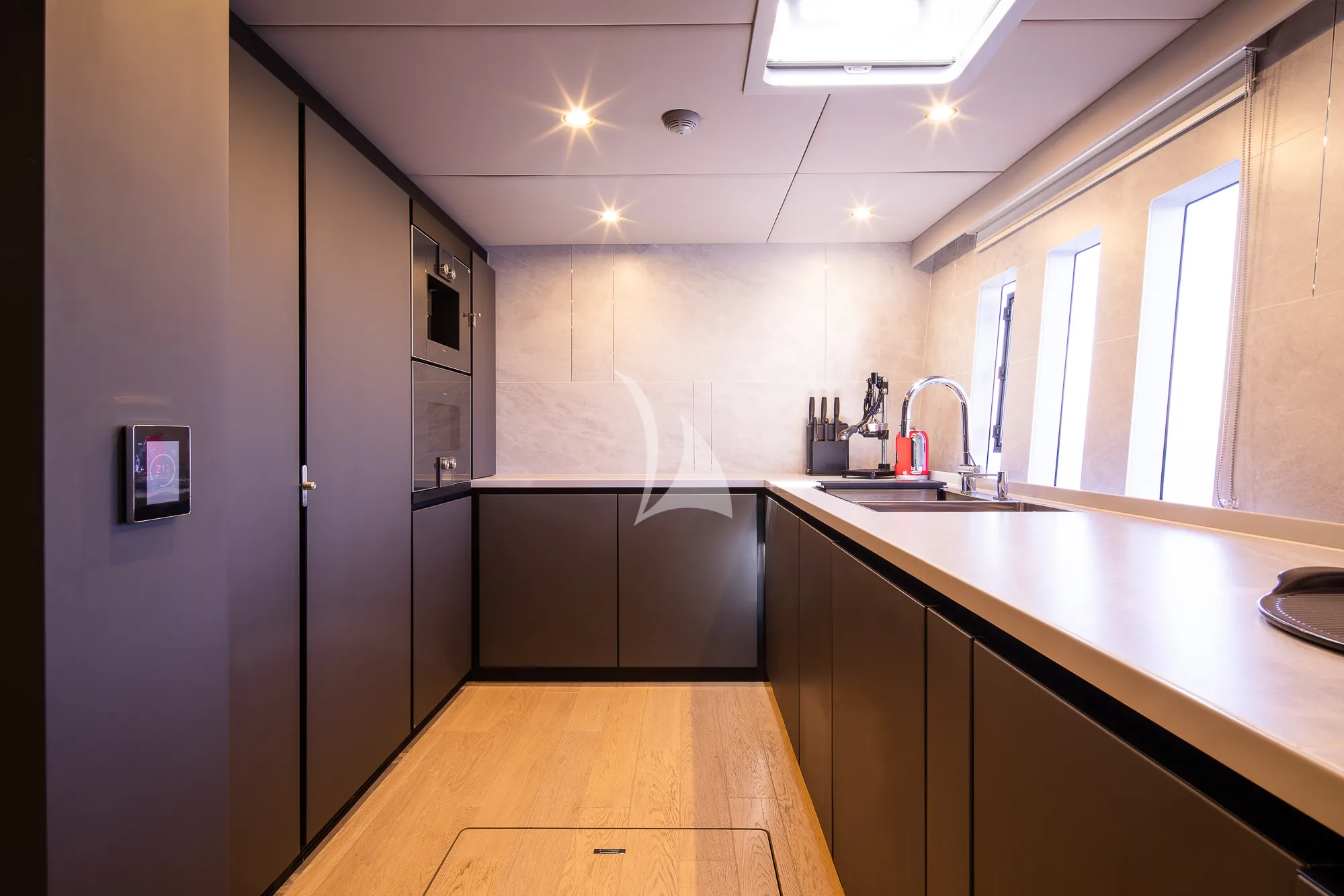 MARIE JOSEPH Sunreef 80 Eco - galley