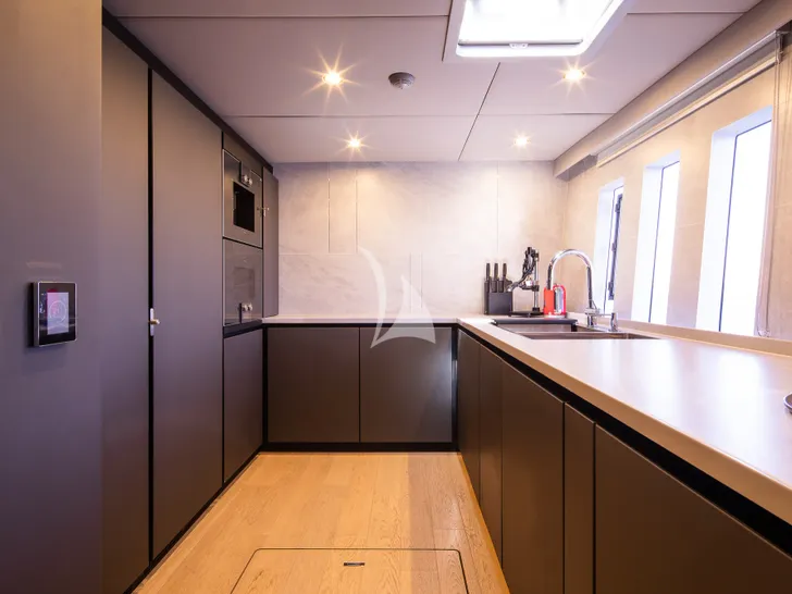 MARIE JOSEPH Sunreef 80 Eco - galley MARIE JOSEPH Sunreef 80 Eco - galley