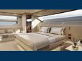MARY Sanlorenzo SL106 master cabin bed