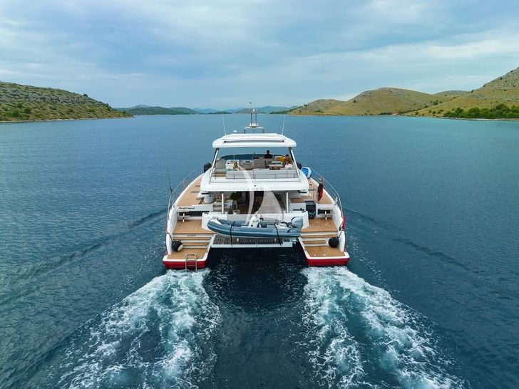 MASTERMIND Lagoon Sixty 7 - cruising aft view MASTERMIND Lagoon Sixty 7 - cruising aft view