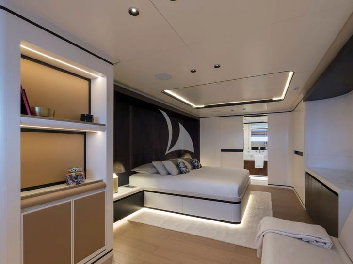 MAVERICK Mangusta Oceano 50 - VIP cabin 1 MAVERICK Mangusta Oceano 50 - VIP cabin 1