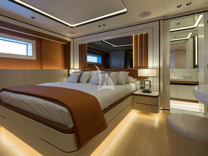 MAVERICK Mangusta Oceano 50 - VIP cabin 3 MAVERICK Mangusta Oceano 50 - VIP cabin 3