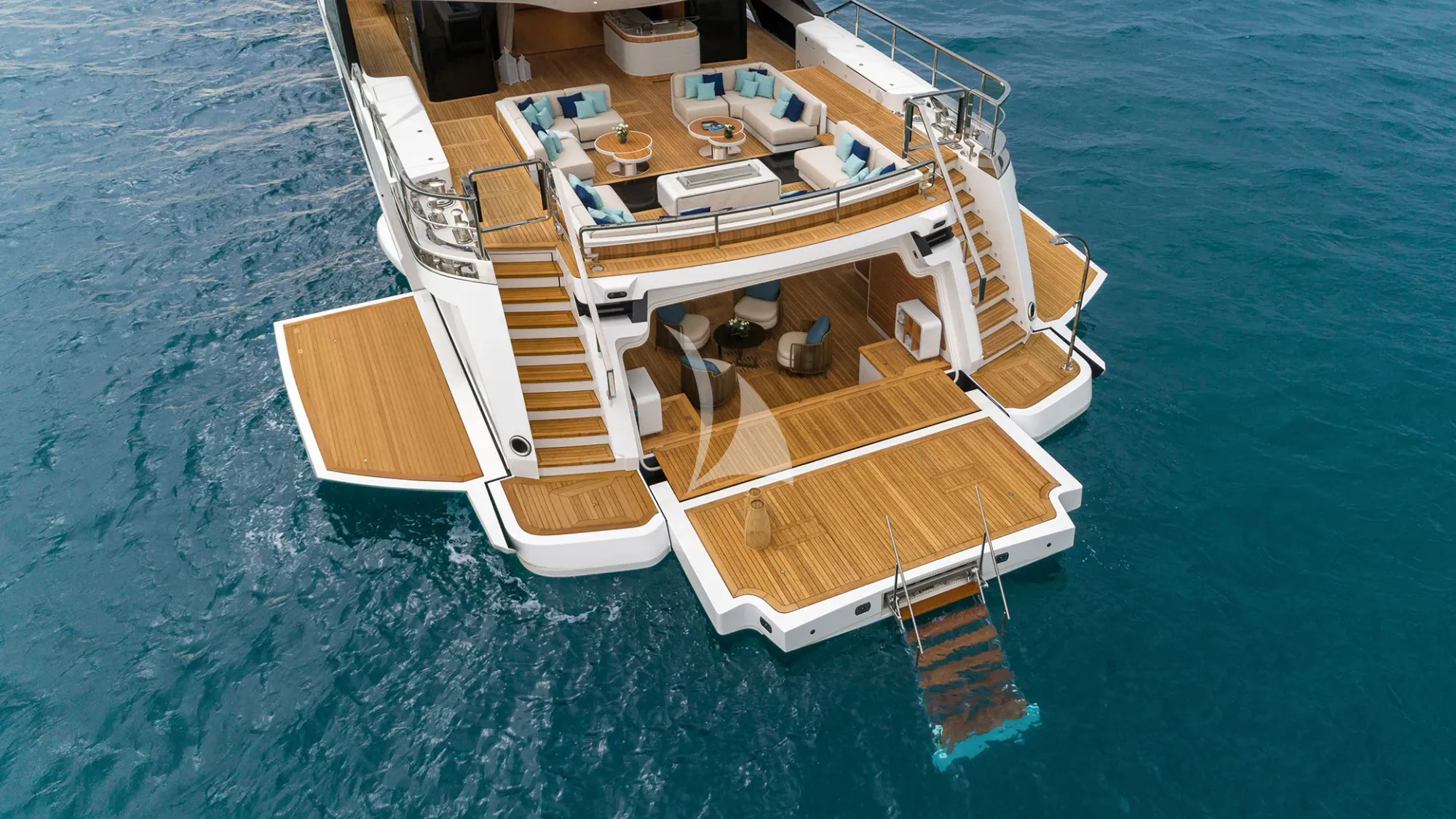 Charter Yacht MAVERICK - Mangusta Oceano 50 - 6 Cabins - Nassau - Exumas - Bahamas