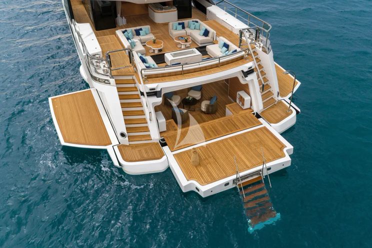 Charter Yacht MAVERICK - Mangusta Oceano 50 - 6 Cabins - Nassau - Exumas - Bahamas