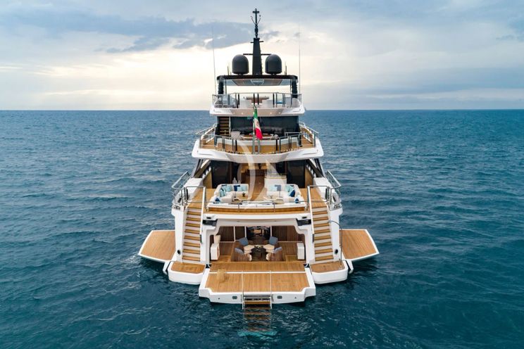 Charter Yacht MAVERICK - Mangusta Oceano 50 - 6 Cabins - Nassau - Exumas - Bahamas