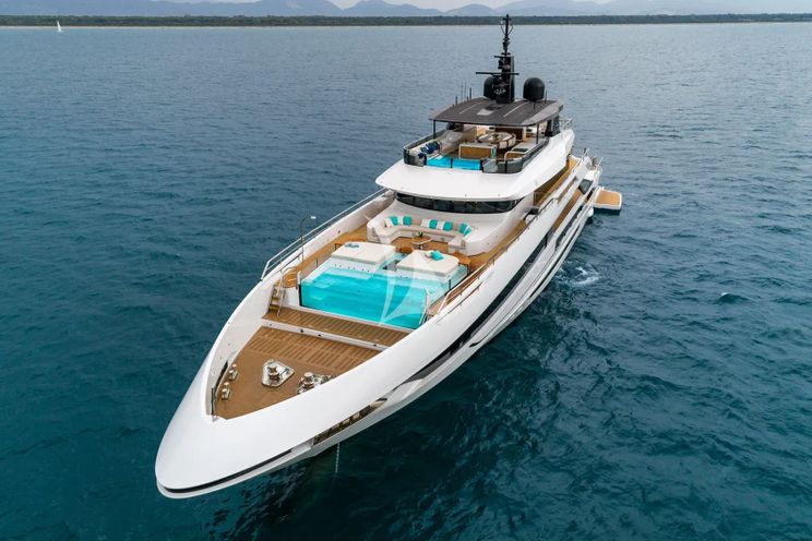 Charter Yacht MAVERICK - Mangusta Oceano 50 - 6 Cabins - Nassau - Exumas - Bahamas