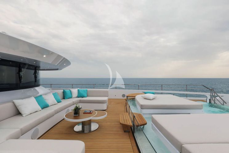 Charter Yacht MAVERICK - Mangusta Oceano 50 - 6 Cabins - Nassau - Exumas - Bahamas