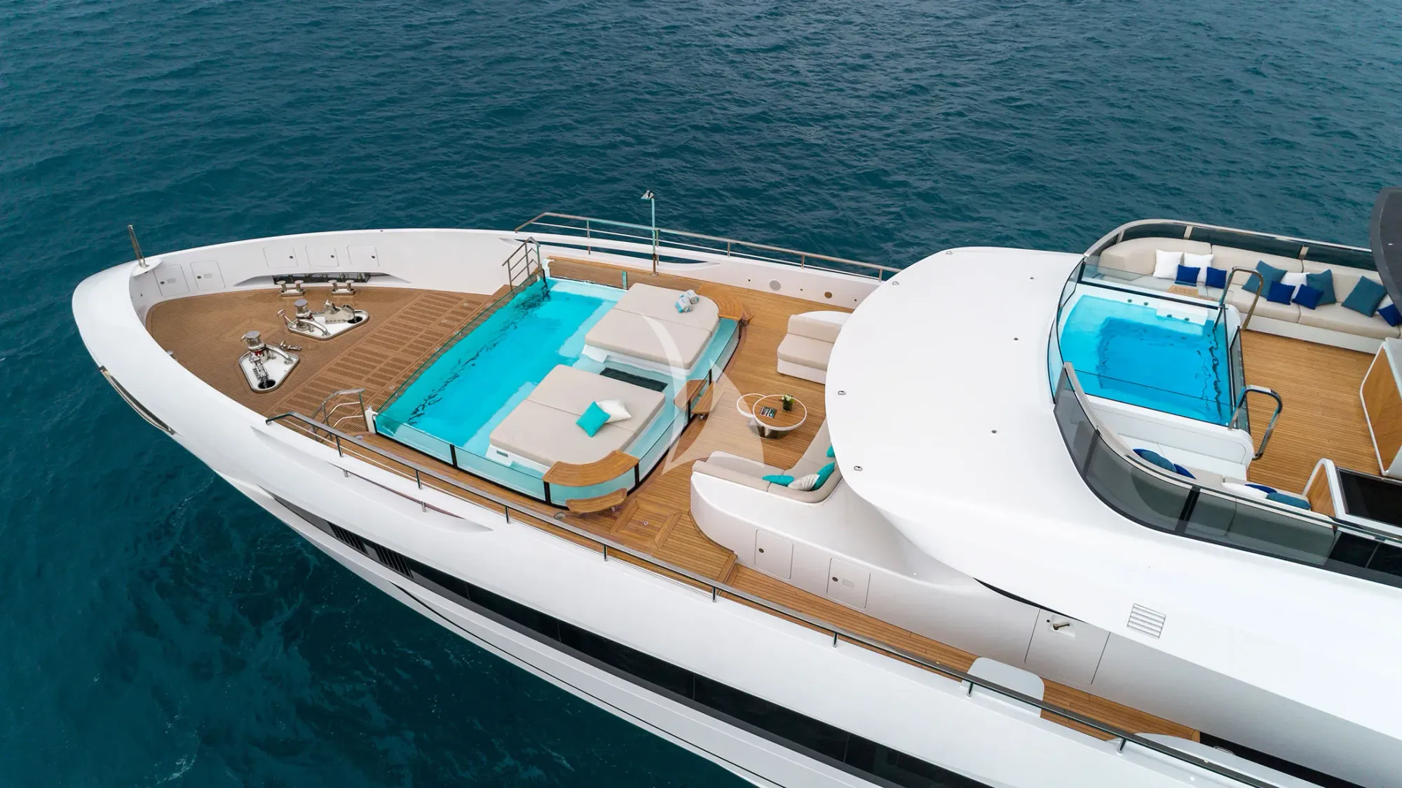 Charter Yacht MAVERICK - Mangusta Oceano 50 - 6 Cabins - Nassau - Exumas - Bahamas