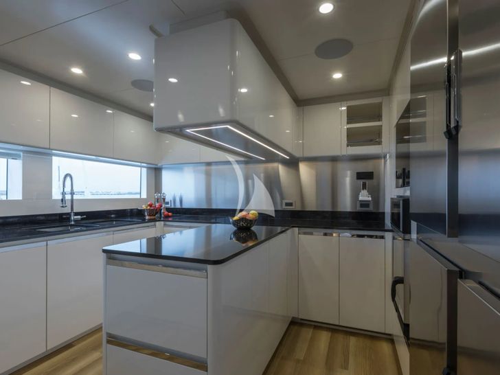 MAVERICK Mangusta Oceano 50 - galley MAVERICK Mangusta Oceano 50 - galley