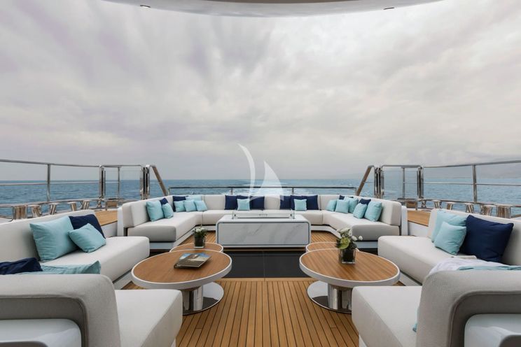 Charter Yacht MAVERICK - Mangusta Oceano 50 - 6 Cabins - Nassau - Exumas - Bahamas
