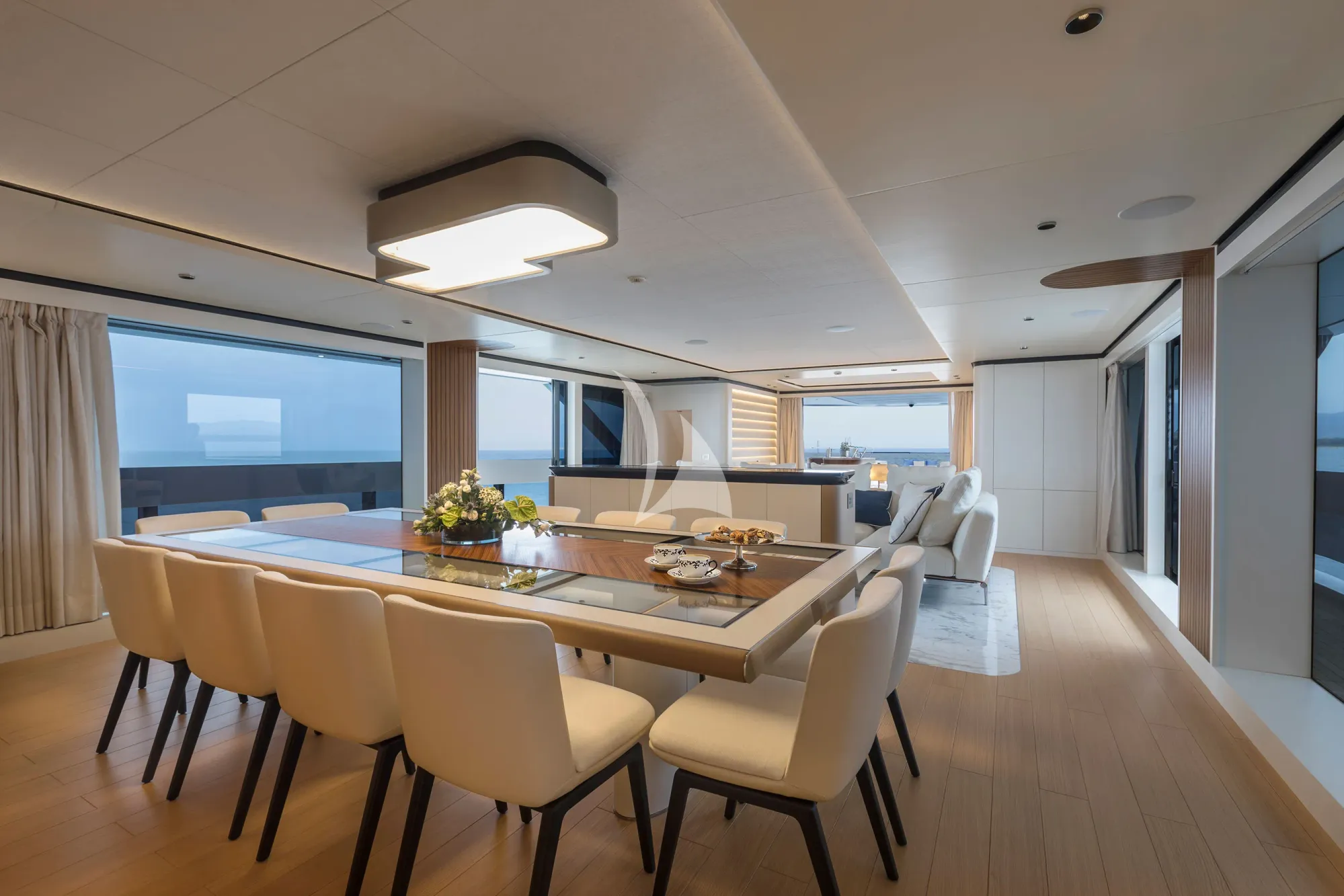 Charter Yacht MAVERICK - Mangusta Oceano 50 - 6 Cabins - Nassau - Exumas - Bahamas