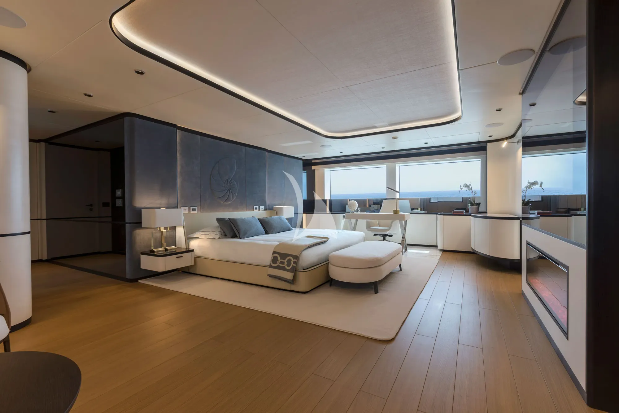 Charter Yacht MAVERICK - Mangusta Oceano 50 - 6 Cabins - Nassau - Exumas - Bahamas