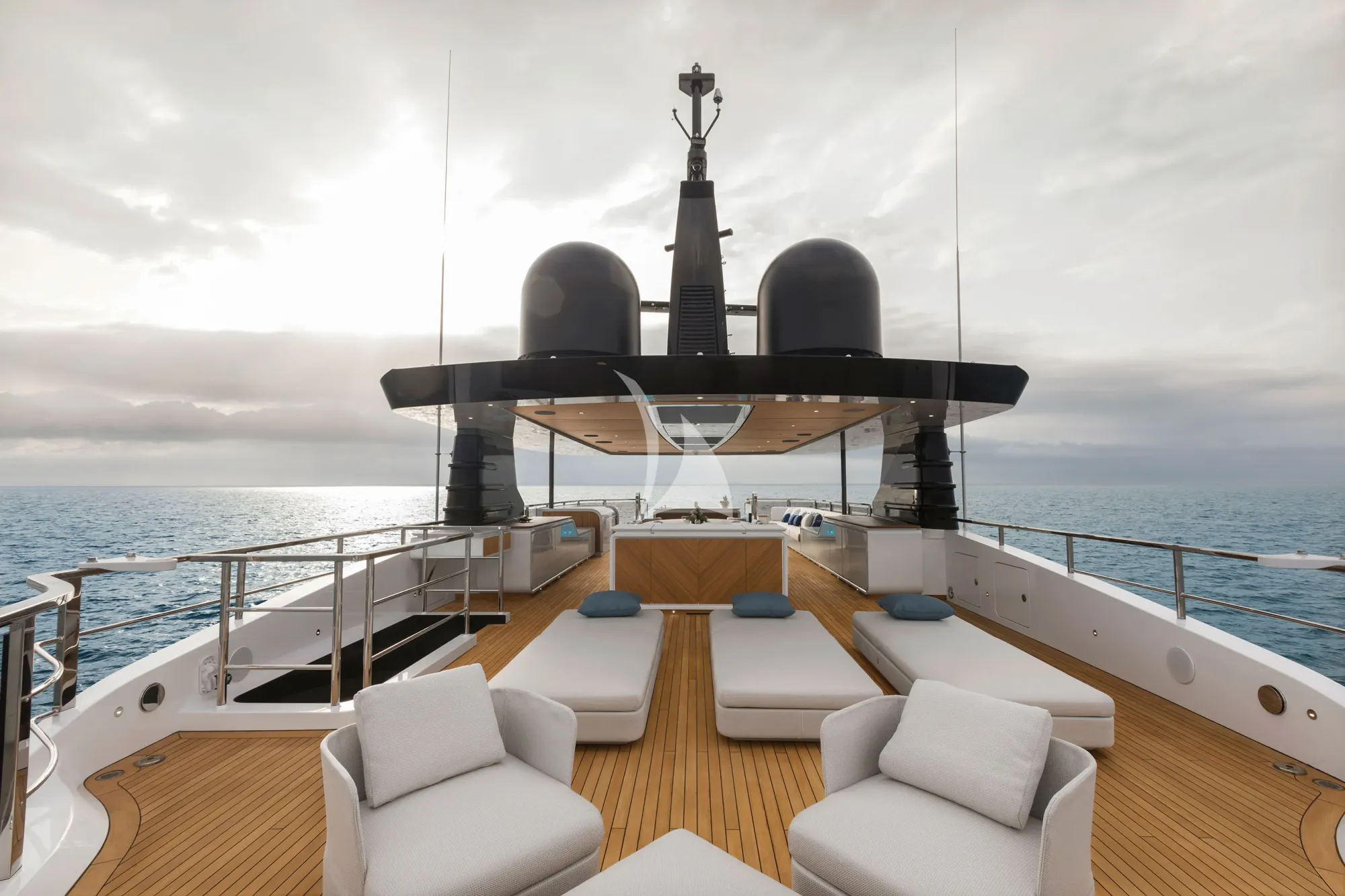 Charter Yacht MAVERICK - Mangusta Oceano 50 - 6 Cabins - Nassau - Exumas - Bahamas