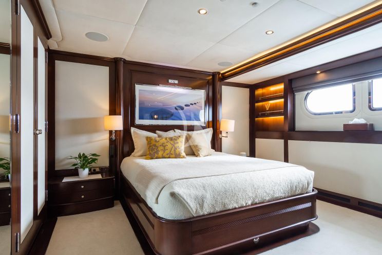 Charter Yacht MAXIMILIAN MMIV - Sunrise 45 - 5 Cabins - Athens - Mykonos - Paros - Cyclades - Greece