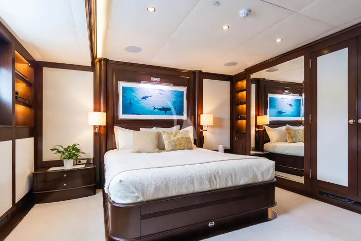 Charter Yacht MAXIMILIAN MMIV - Sunrise 45 - 5 Cabins - Athens - Mykonos - Paros - Cyclades - Greece