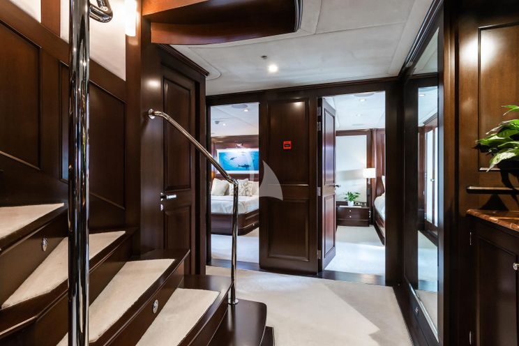 Charter Yacht MAXIMILIAN MMIV - Sunrise 45 - 5 Cabins - Athens - Mykonos - Paros - Cyclades - Greece