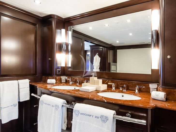 MAXIMILIAN MMIV Sunrise 45 master cabin vanity area MAXIMILIAN MMIV Sunrise 45 master cabin vanity area