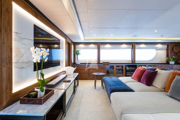 Charter Yacht MAXIMILIAN MMIV - Sunrise 45 - 5 Cabins - Athens - Mykonos - Paros - Cyclades - Greece