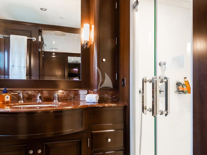 MAXIMILIAN MMIV Sunrise 45 twin cabin 1 bathroom MAXIMILIAN MMIV Sunrise 45 twin cabin 1 bathroom