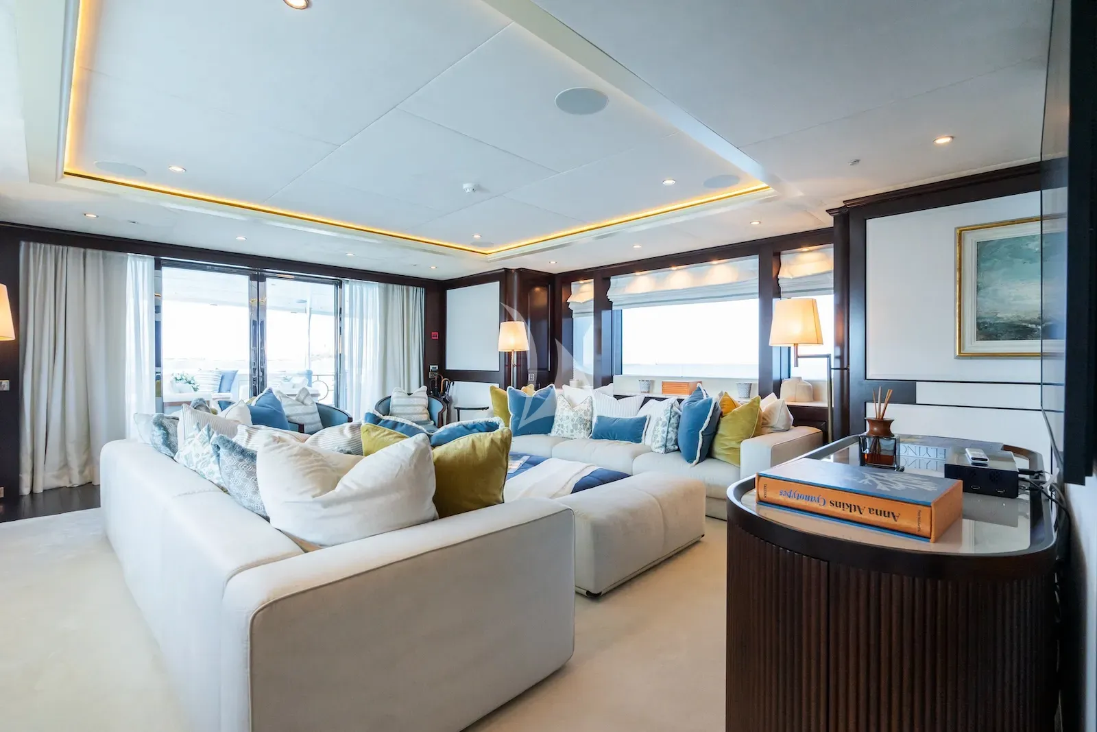 MAXIMILIAN MMIV Sunrise 45 - main saloon