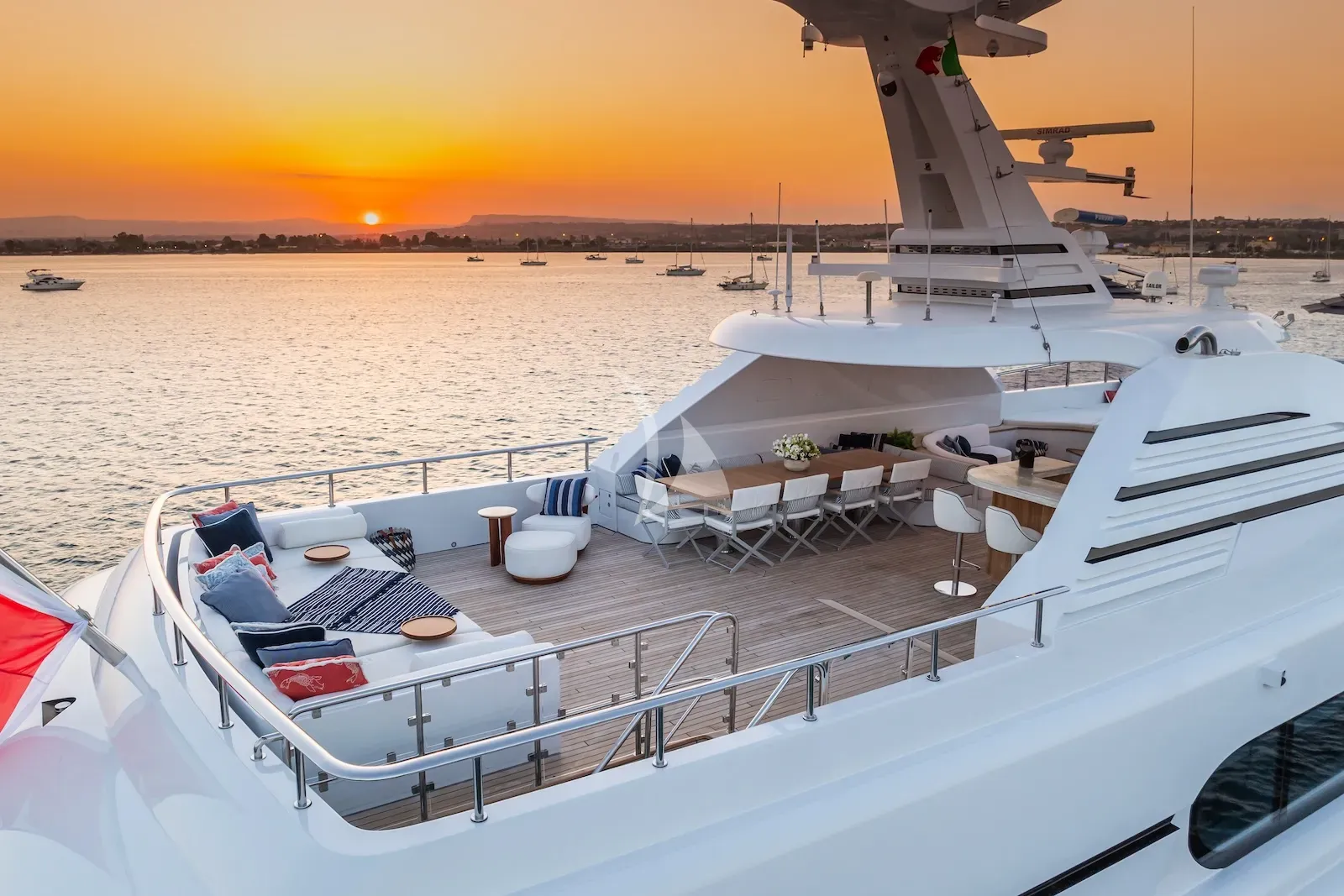 MAXIMILIAN MMIV Sunrise 45 - sundeck aft
