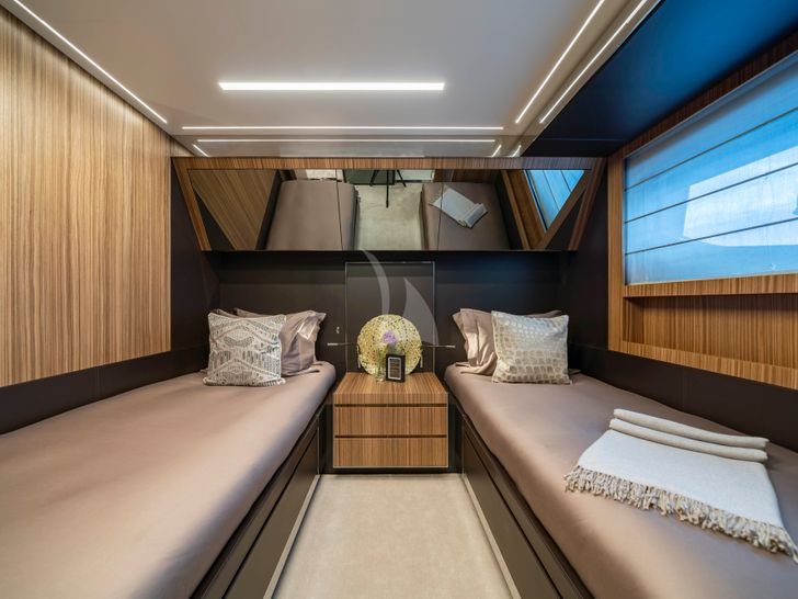 MAXIMUM Riva Corsaro 100 Flybridge MAXIMUM Riva Corsaro 100 Flybridge
