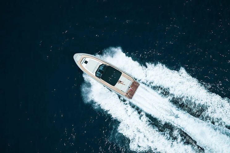 Charter Yacht MED42 - St Tropez Day Charter Yacht - Cannes - Monaco - French Riviera