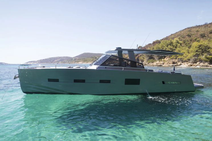 Charter Yacht SANTA MANZA - MED52 - St Tropez Day Charter Yacht - Cannes - Monaco - French Riviera