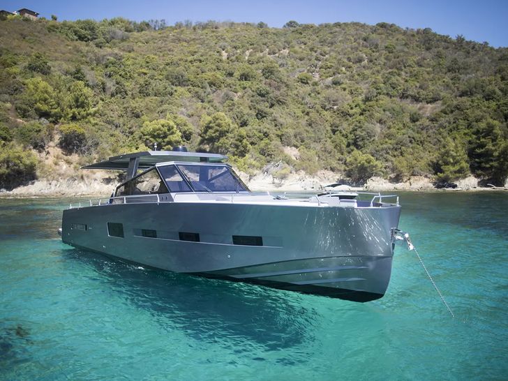 SANTA MANZA MED52 - bow shot SANTA MANZA MED52 - bow shot