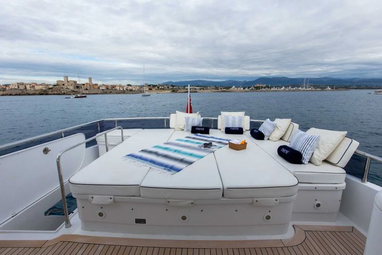 Charter Yacht MEME - Maiora 24m - 4 Cabins - Cannes - St Tropez - Nice - French Riviera