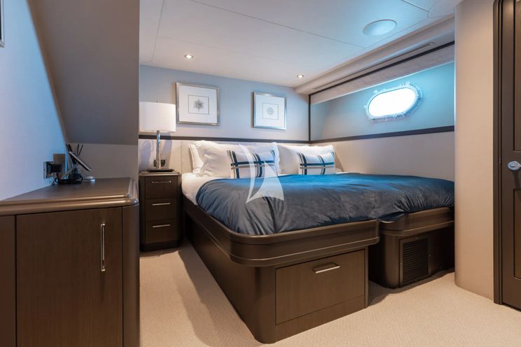 Charter Yacht MEMENTO VIVERE - Westport 130 - 5 Cabins - 2021 - Nassau - Staniel Cay - Exumas - Bahamas