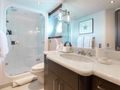 MEMENTO VIVERE Westport 130 - VIP cabin 3 bathroom MEMENTO VIVERE Westport 130 - VIP cabin 3 bathroom