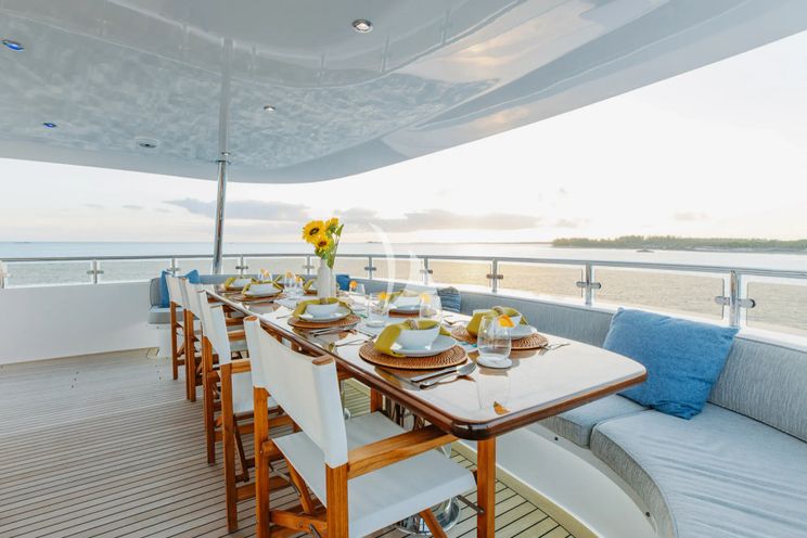 Charter Yacht MEMENTO VIVERE - Westport 130 - 5 Cabins - 2021 - Nassau - Staniel Cay - Exumas - Bahamas