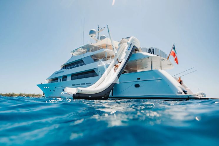 Charter Yacht MEMENTO VIVERE - Westport 130 - 5 Cabins - 2021 - Nassau - Staniel Cay - Exumas - Bahamas