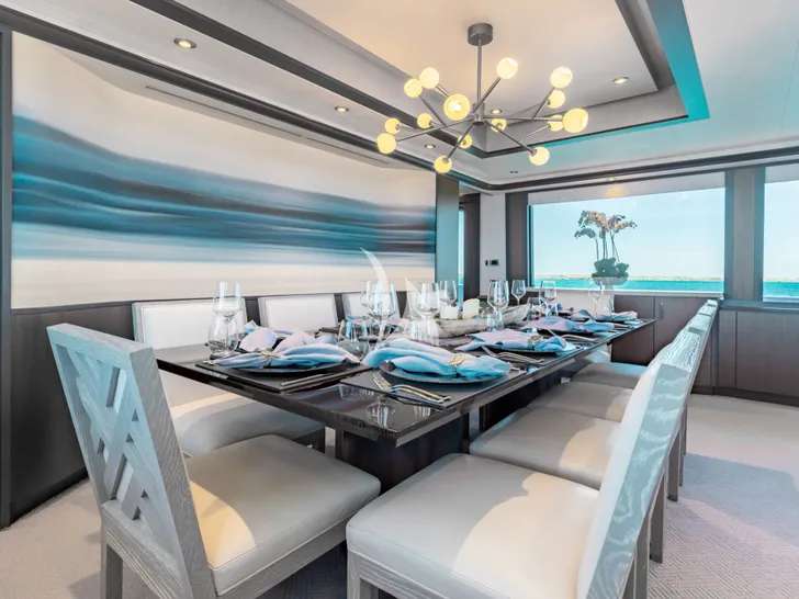 MEMENTO VIVERE Westport 130 - main dining area MEMENTO VIVERE Westport 130 - main dining area