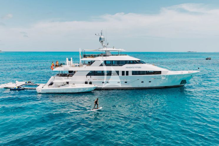 Charter Yacht MEMENTO VIVERE - Westport 130 - 5 Cabins - 2021 - Nassau - Staniel Cay - Exumas - Bahamas