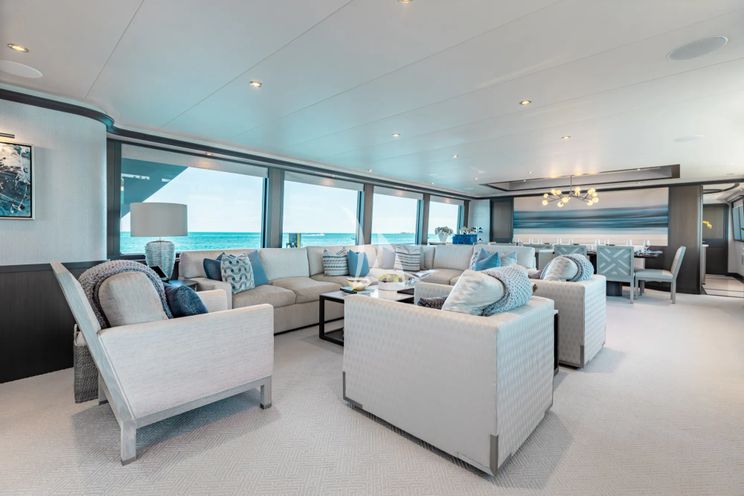 Charter Yacht MEMENTO VIVERE - Westport 130 - 5 Cabins - 2021 - Nassau - Staniel Cay - Exumas - Bahamas