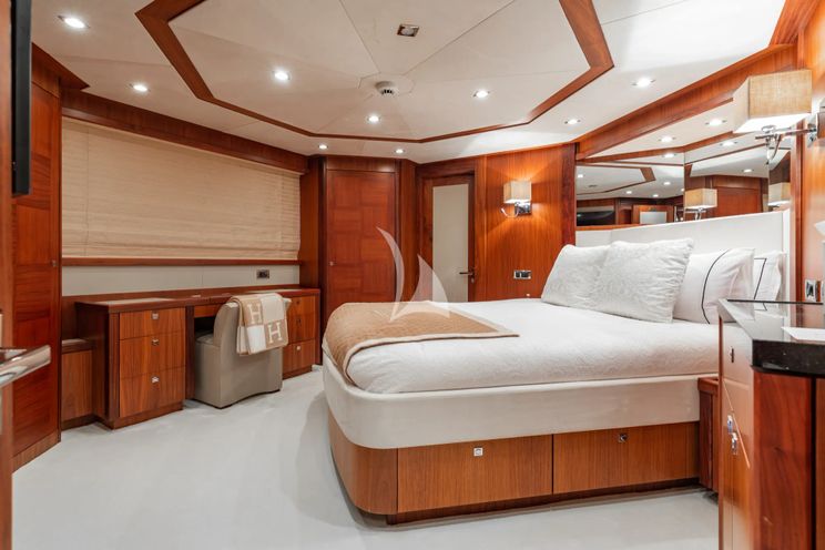 Charter Yacht MERCY - Sunseeker 121 Yacht - 6 Cabins - Nassau - Exumas - Bahamas