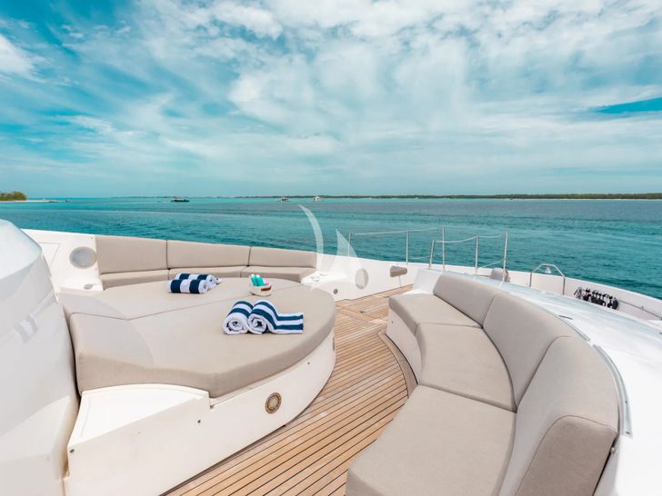MERCY Sunseeker 121 Yacht - foredeck lounge and sun pads MERCY Sunseeker 121 Yacht - foredeck lounge and sun pads
