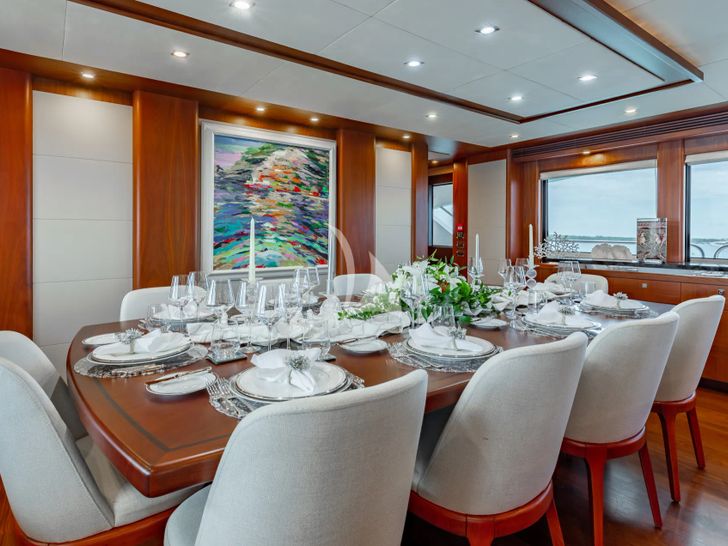 MERCY Sunseeker 121 Yacht - indoor dining MERCY Sunseeker 121 Yacht - indoor dining