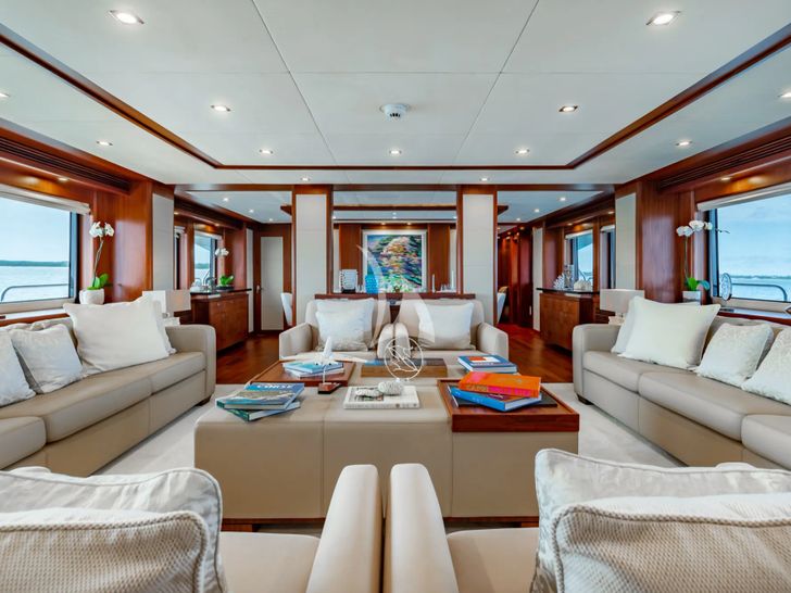 MERCY Sunseeker 121 Yacht - main saloon MERCY Sunseeker 121 Yacht - main saloon