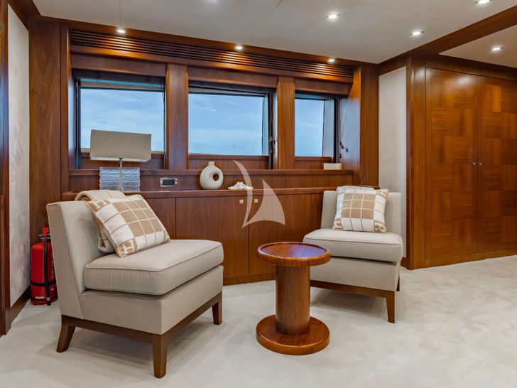 MERCY Sunseeker 121 Yacht - master cabin seating area MERCY Sunseeker 121 Yacht - master cabin seating area